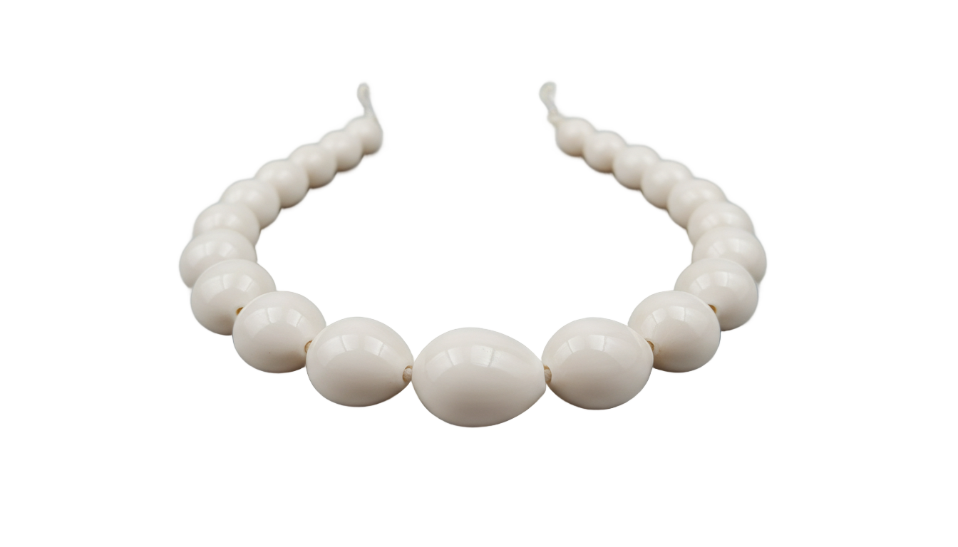 puka shell necklace png PNG transparent background